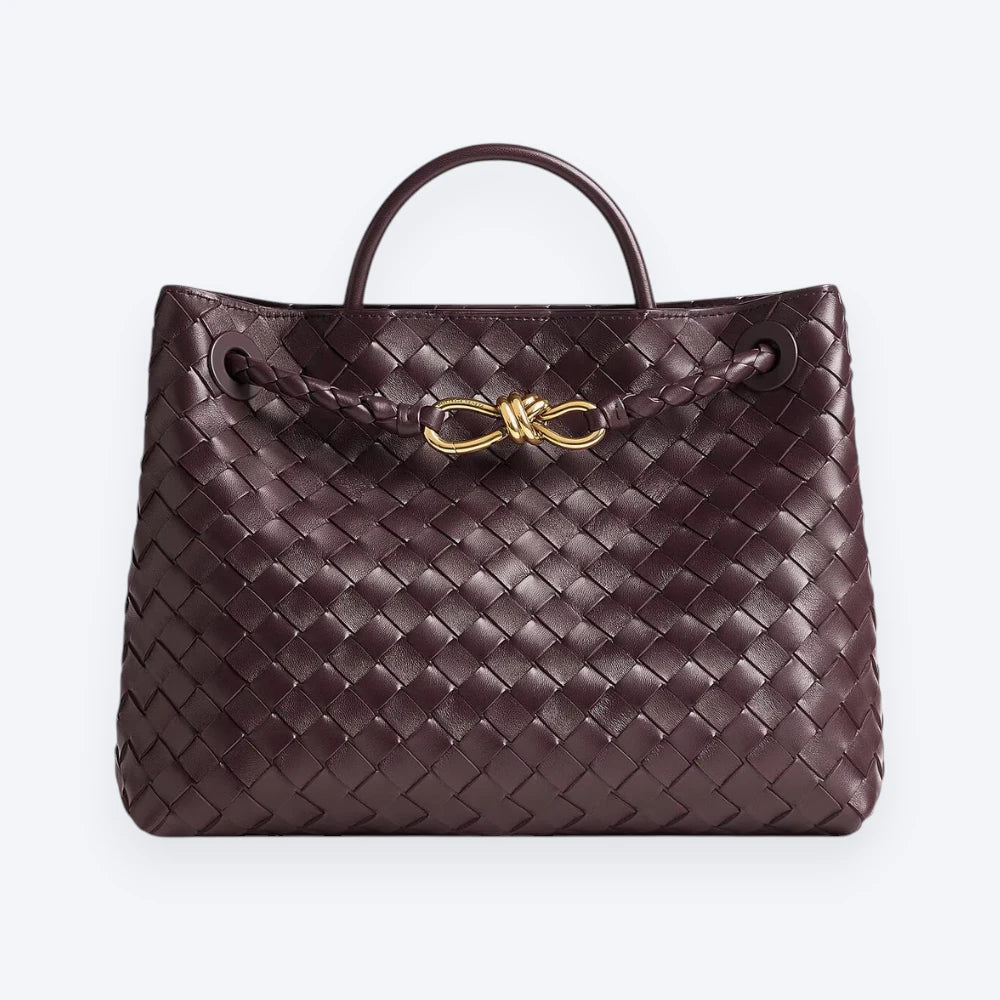 Voyage 32 Handbag