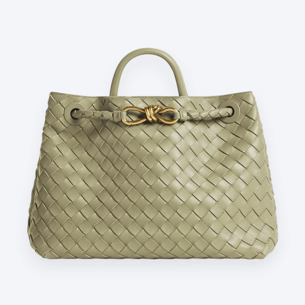 Voyage 32 Handbag